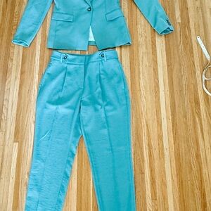 Elegant Teal Women's Blazer and Pants